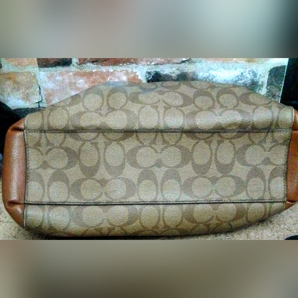 Coach purse-comes with matching wallet for free! - Picture 6 of 6